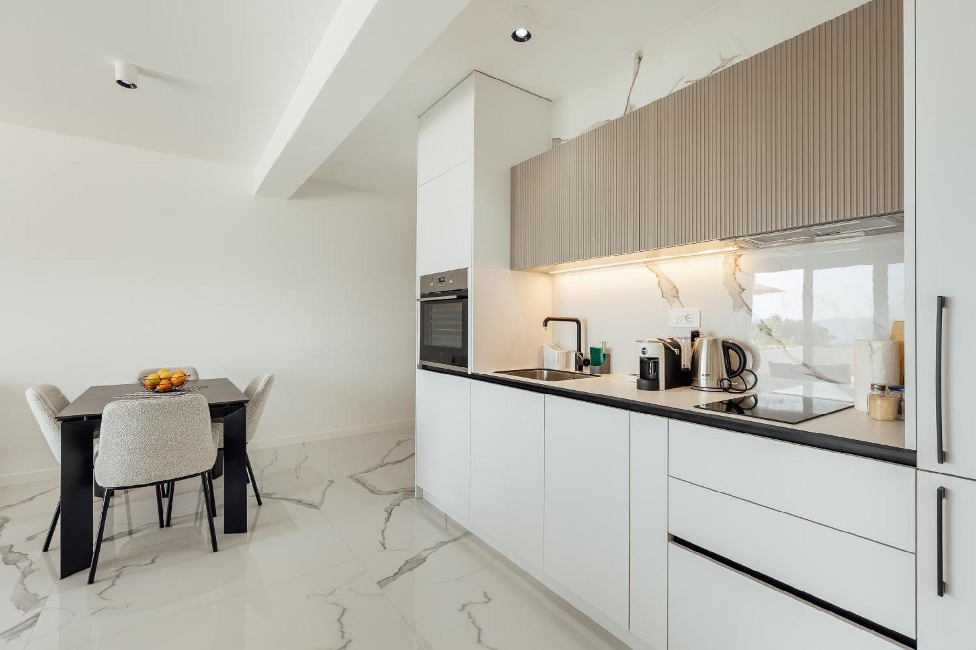 Savina Beachfront Oasis Herceg Novi Exterior foto