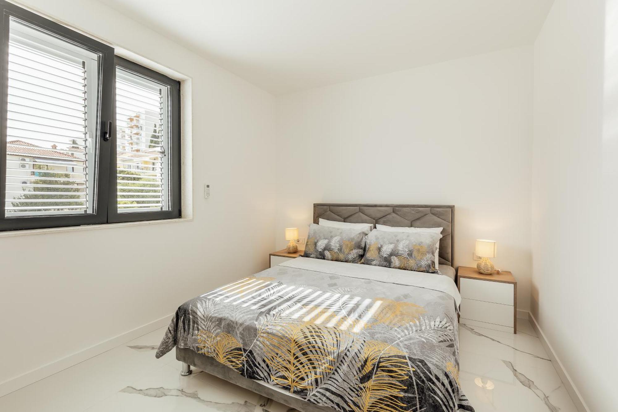 Savina Beachfront Oasis Herceg Novi Exterior foto