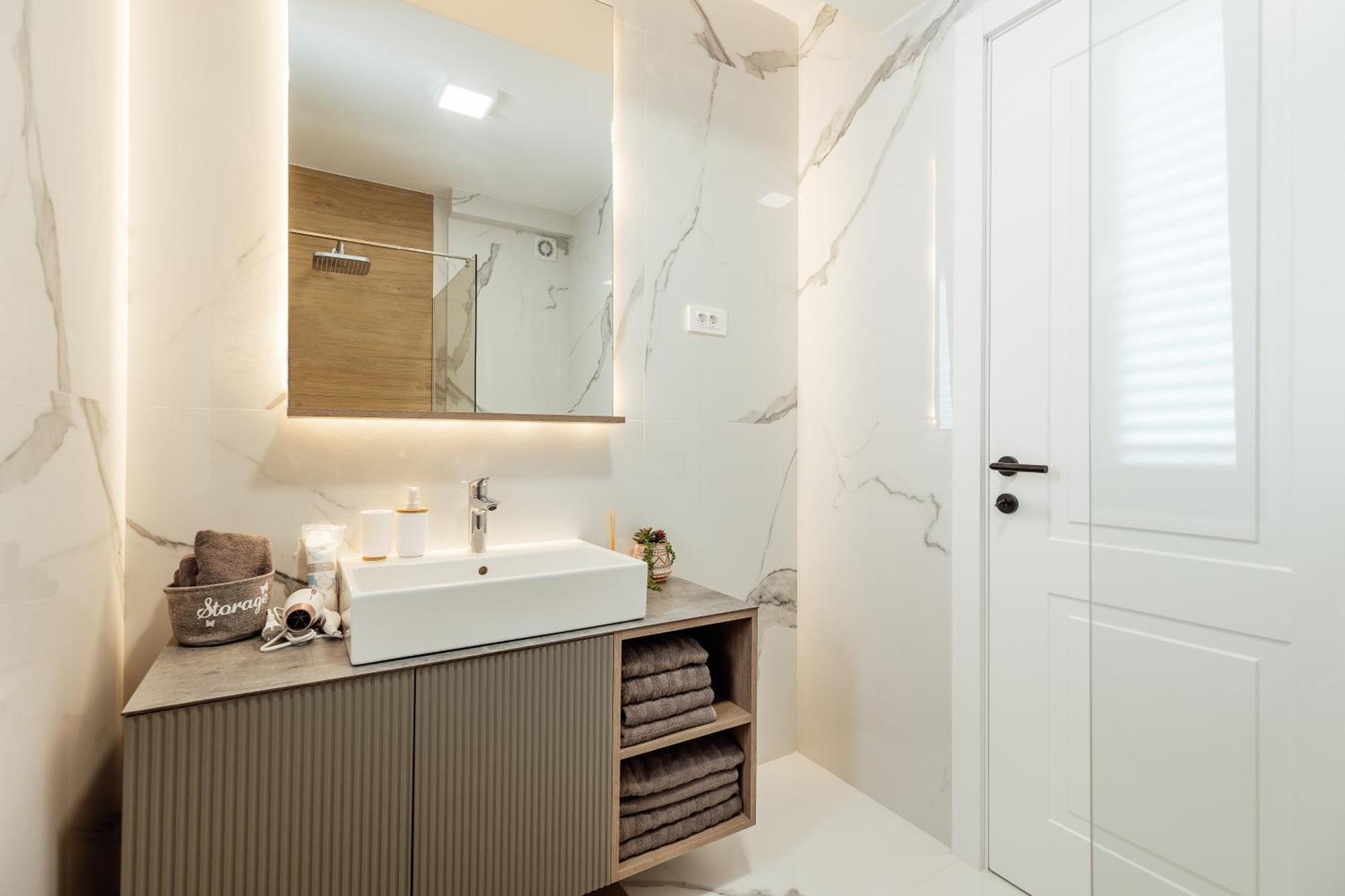 Savina Beachfront Oasis Herceg Novi Exterior foto